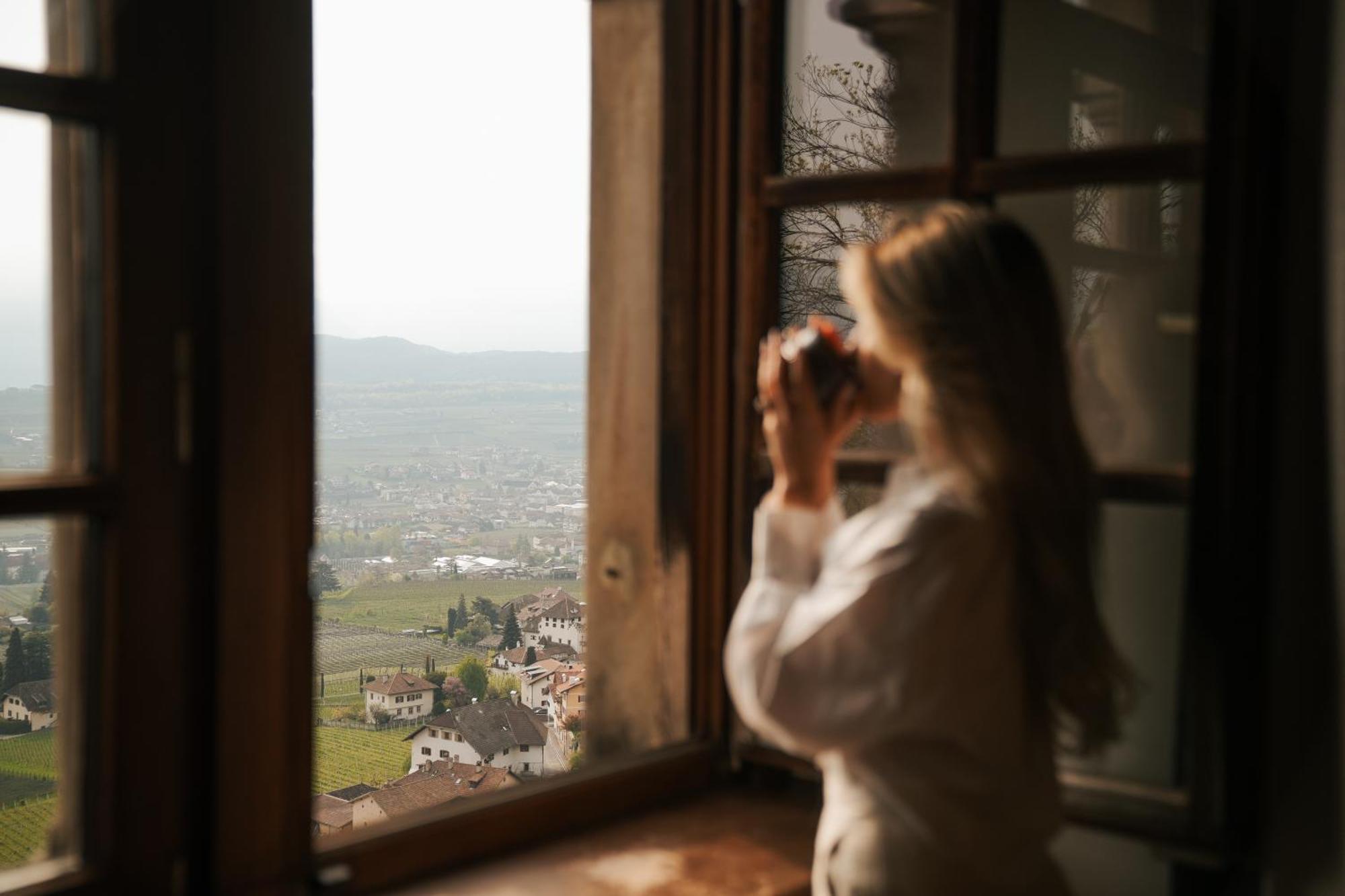 Schloss Freudenstein Appiano Sulla Strada Del Vino Esterno foto