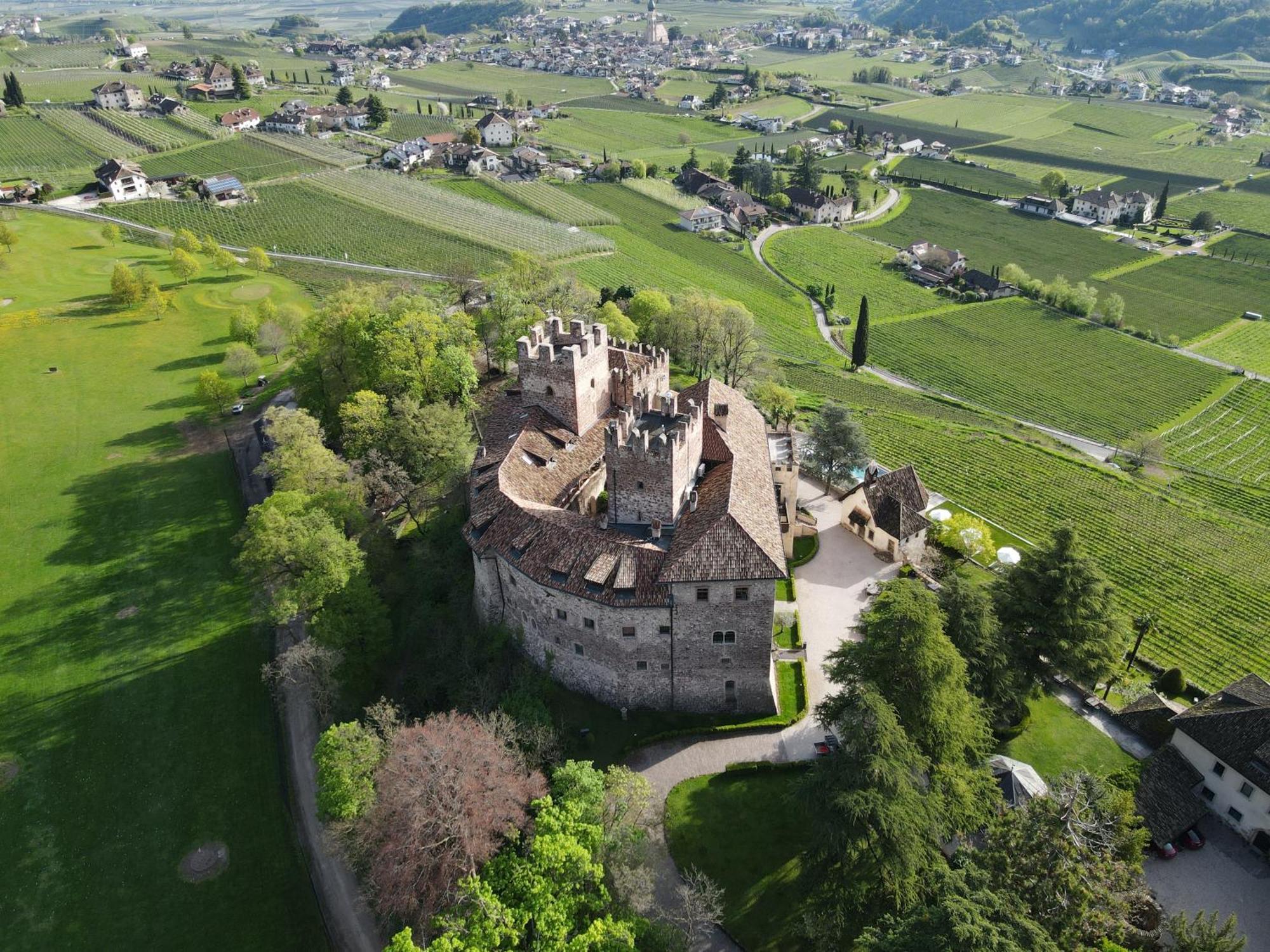 Schloss Freudenstein Appiano Sulla Strada Del Vino Esterno foto