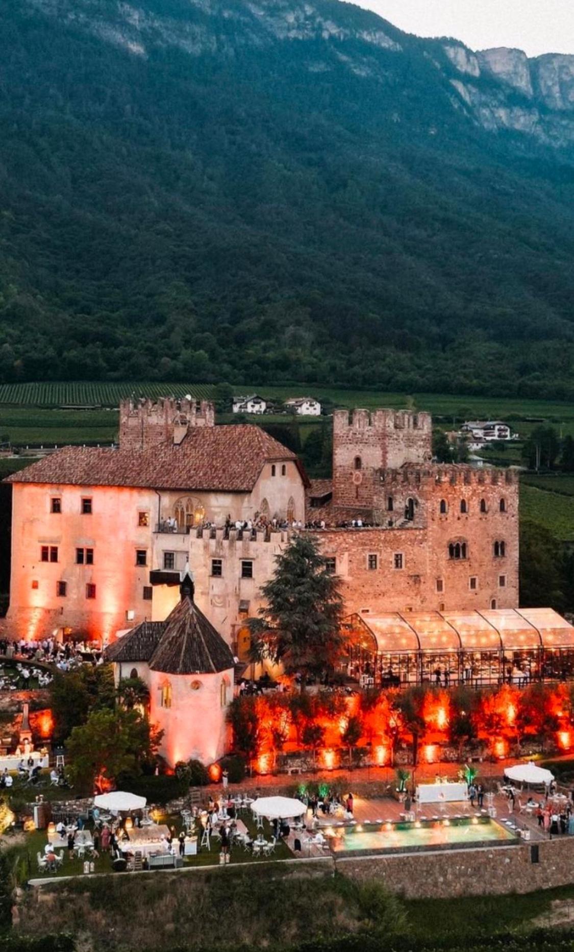Schloss Freudenstein Appiano Sulla Strada Del Vino Esterno foto