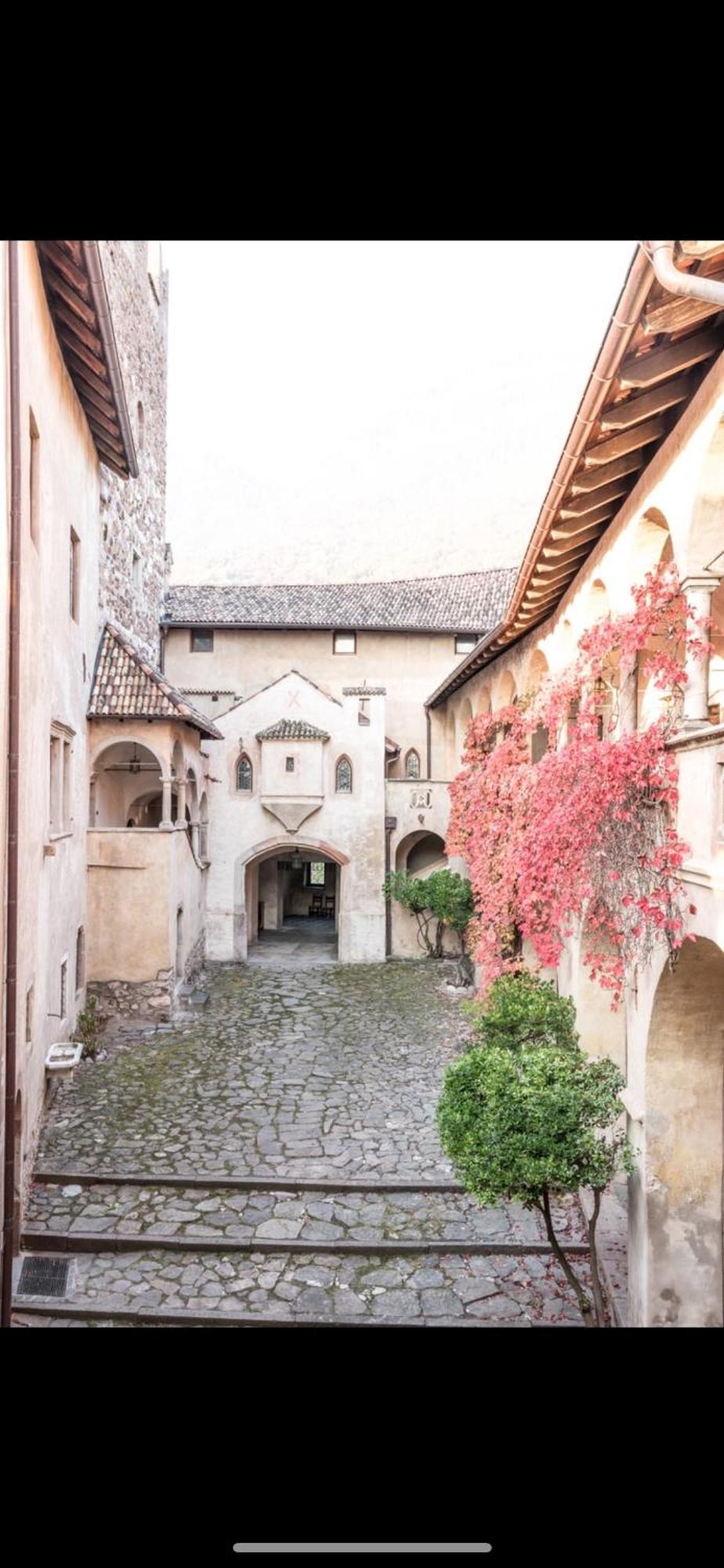 Schloss Freudenstein Appiano Sulla Strada Del Vino Esterno foto